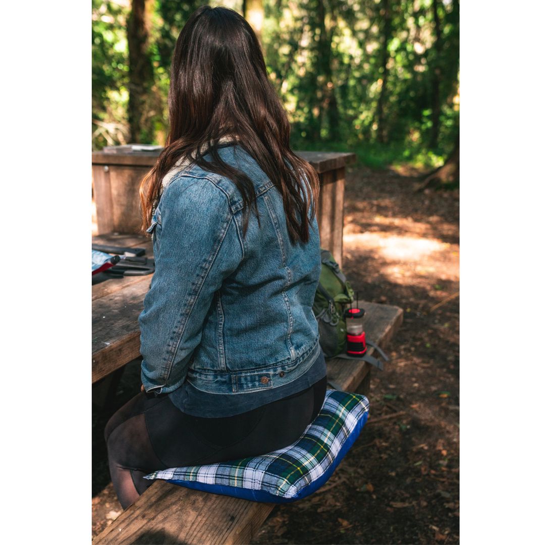 Stansport Portable Pillow - 14 in x 18 in