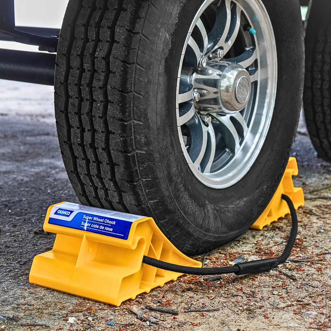 Super Wheel Chock, Double w/Rope, Yellow (E/F)