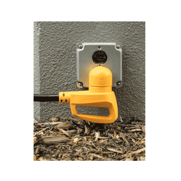 Camco RV 15AM / 30AF Power Grip Adapter - 90 Degree 125V/1875W Clam