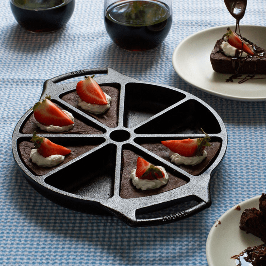Lodge Cast Iron Wedge Pan