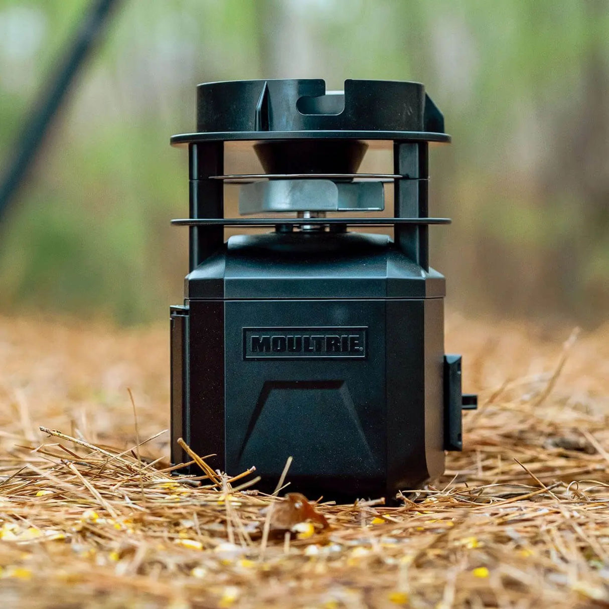 Moultrie Pro Hunter III Feeder Kit Bluetooth  MFG-15097