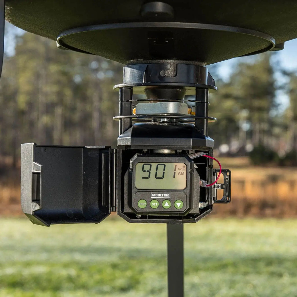 Moultrie Pro Hunter III Feeder Kit Bluetooth  MFG-15097