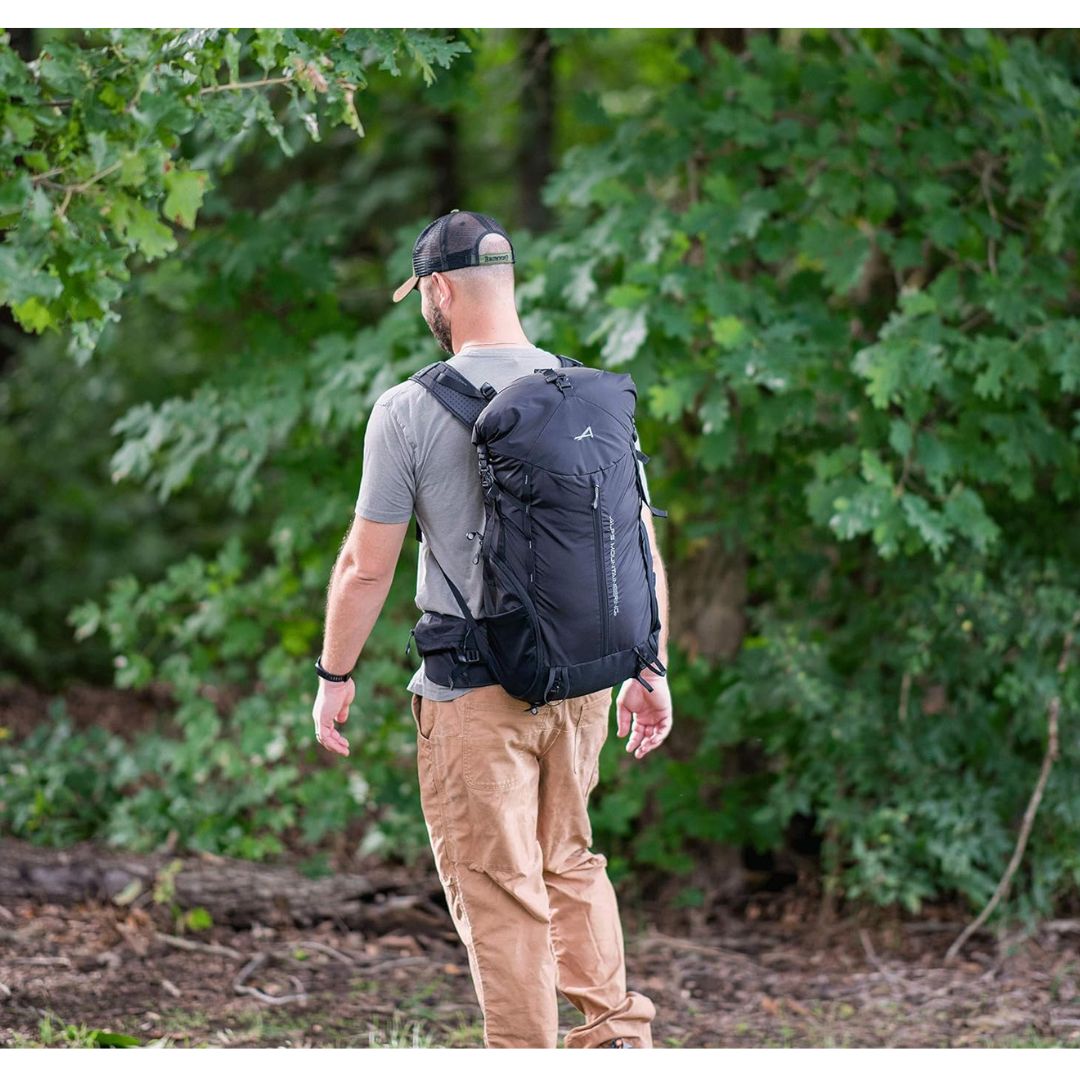Alps Mountaineering Tour 40L Backpack