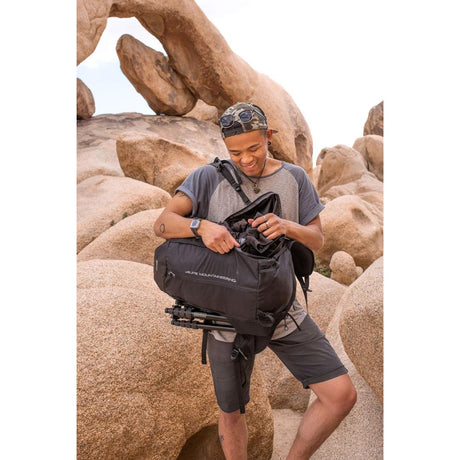 Alps Mountaineering Tour 40L Backpack