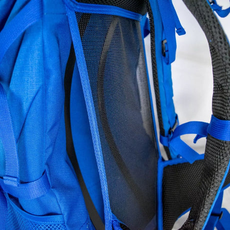 40 LITER PACK, TOP & BOTTOM ZIPPERED ENTRY, 2 SIDE MESH POCKETS, BUILT IN RAIN COVER