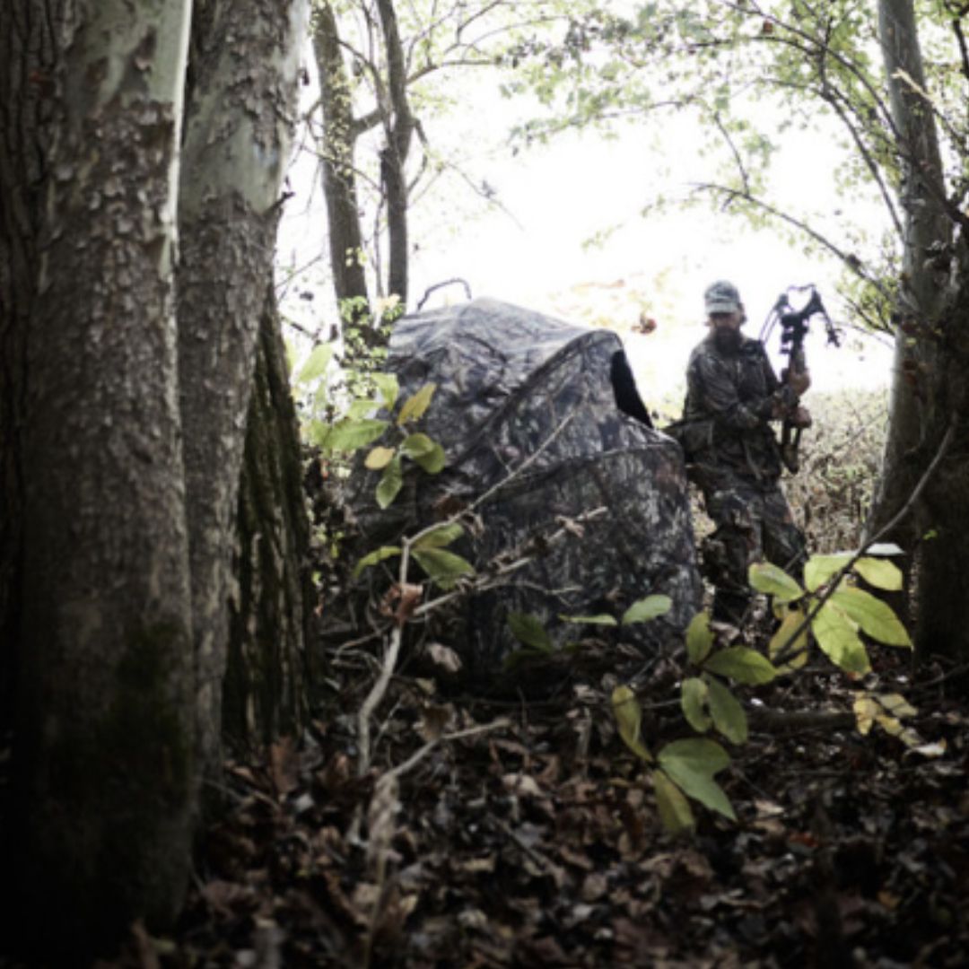 Ameristep Deluxe Tent Chair Blind 61" W X 52" D X 60" H / 19.4 LBS /Mossy Oak Break Up Country