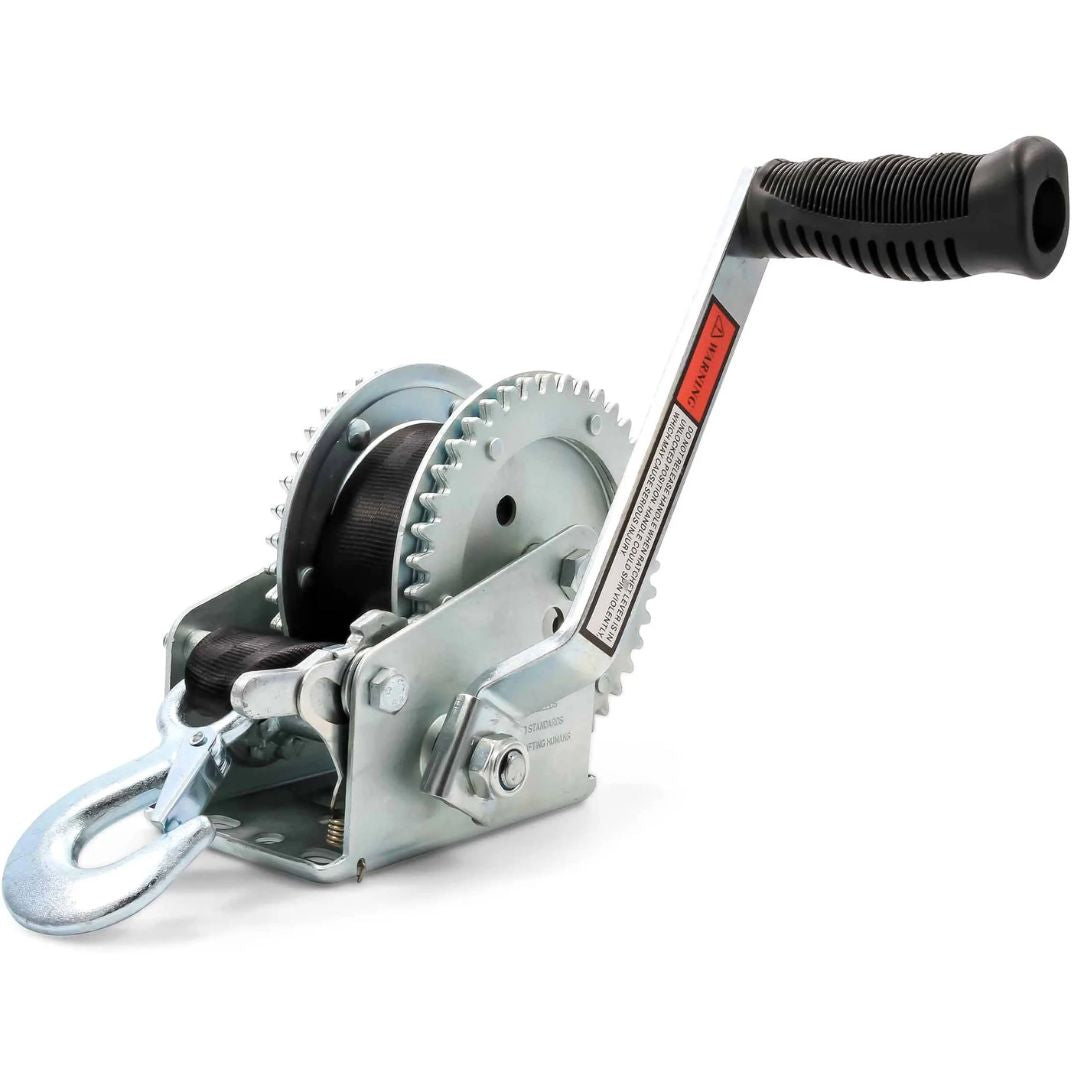 Camco Winch - 2,000 LB W/20' Strap