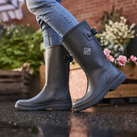 Muck Women's 12" Rainscape Rain Boot Black