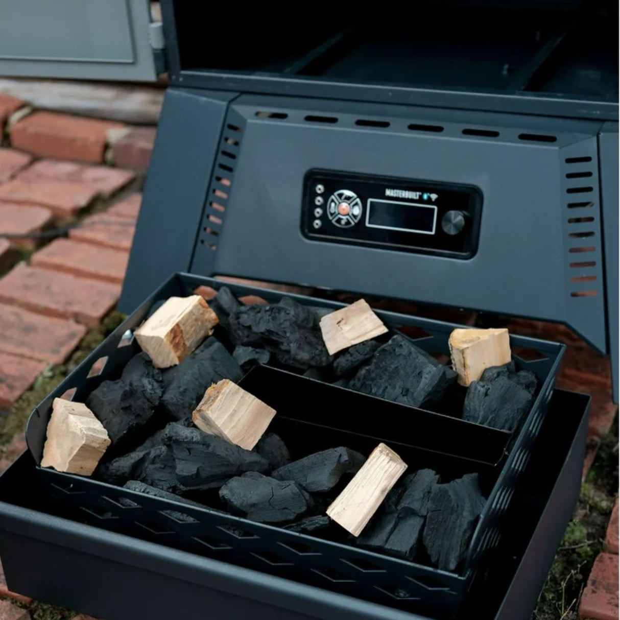 Masterbuilt 40 in. Digital Charcoal Smoker in Gray