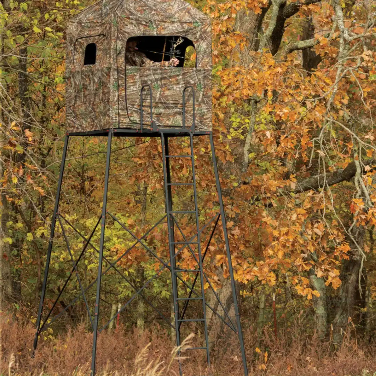 Ol' Man 12' Fortress Deluxe Quad Pod with Blind Enclosure