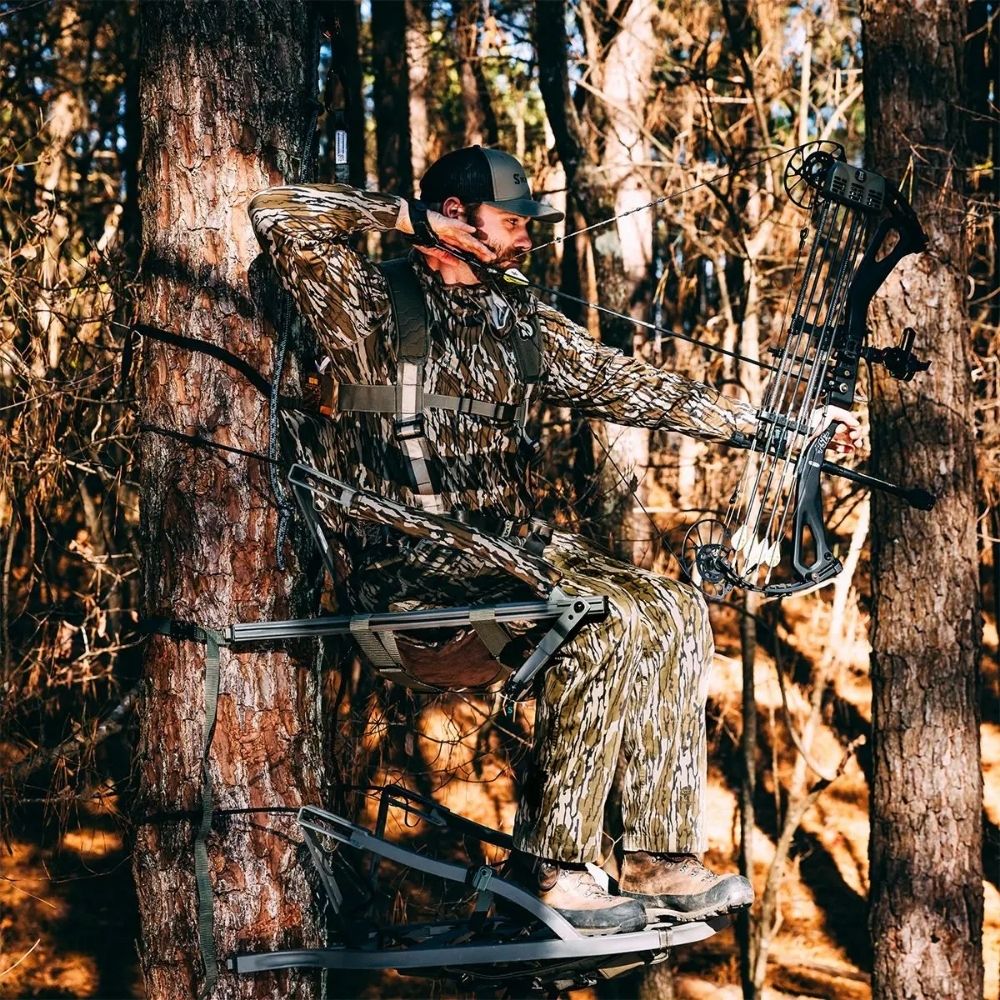 Summit Dual Threat PRO SD Climbing Treestand (350# Rated)  SU81145