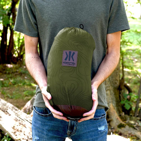 Denovo Kijaro Native Camp Quilt - Hawksbill Crag Green Topo